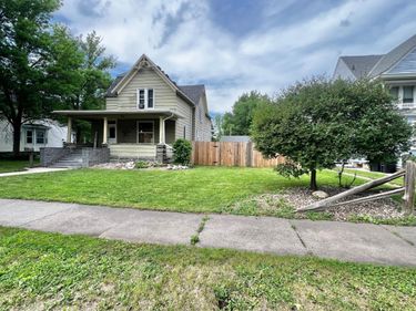 313 E 5th Street, Redwood Falls, MN 56283