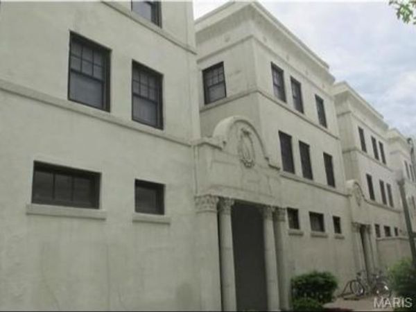 601 Westgate Avenue, Unit 601E, St Louis, MO 63130