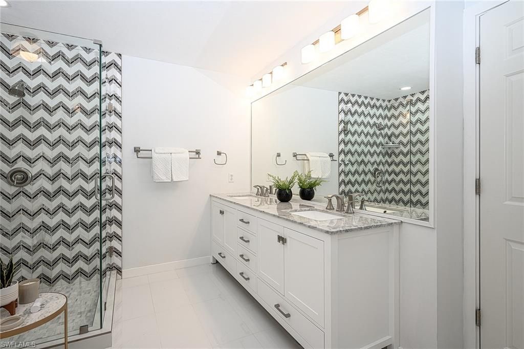772 Reef Point Cir, Unit 55, Naples, FL 34108 Photo