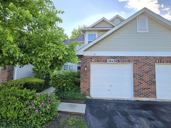 3045 Kentshire Circle , Unit 3045, Naperville, IL 60564