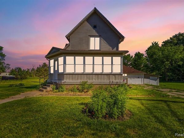7219 Main , Kimball Twp, MI 48074
