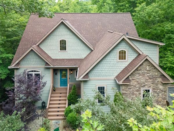 72 Tludatsi Court , Brevard, NC 28712
