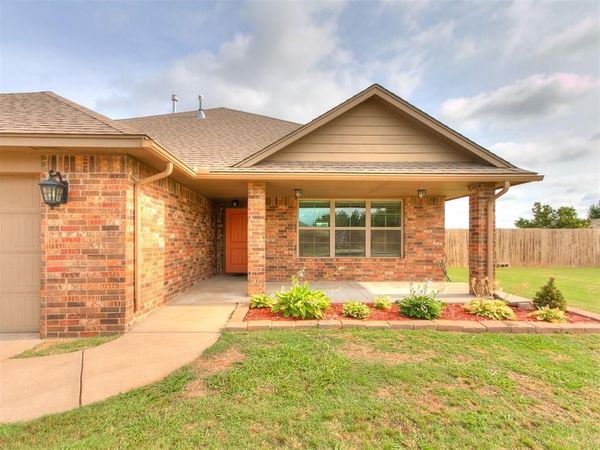 1620 Debbie Drive, Guthrie, OK 73044