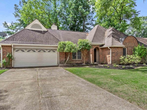 7009 ROCKY CREEK DR, Memphis, TN 38125