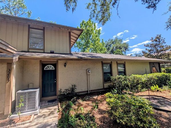 3205 DEER COURT , BRANDON, FL 33511