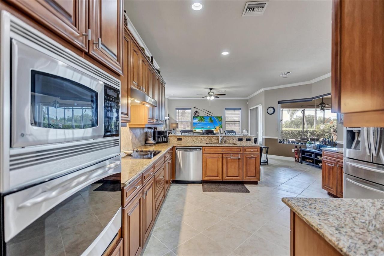 7511 Heritage Grand Place, Bradenton, FL 34212 Photo