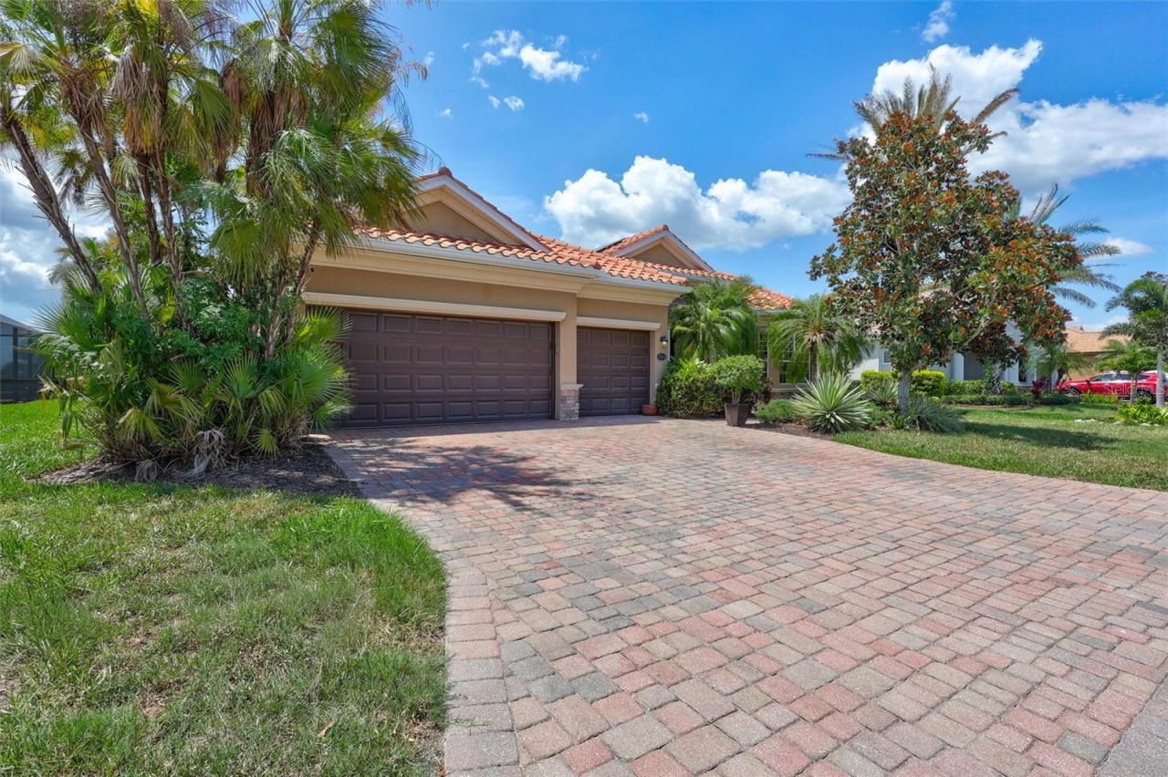 7511 Heritage Grand Place, Bradenton, FL 34212 Photo