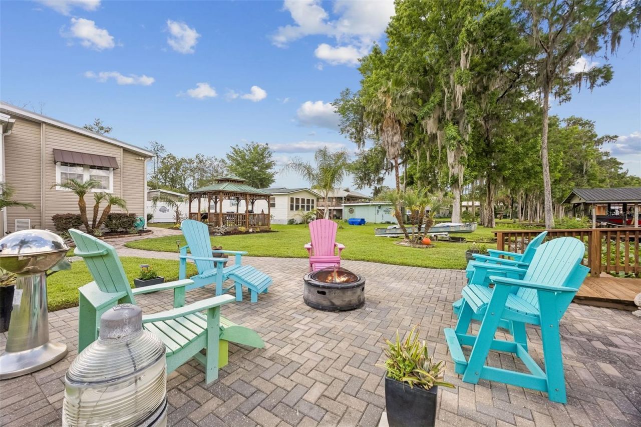 329 Paradise Circle , Satsuma, FL 32189 Photo