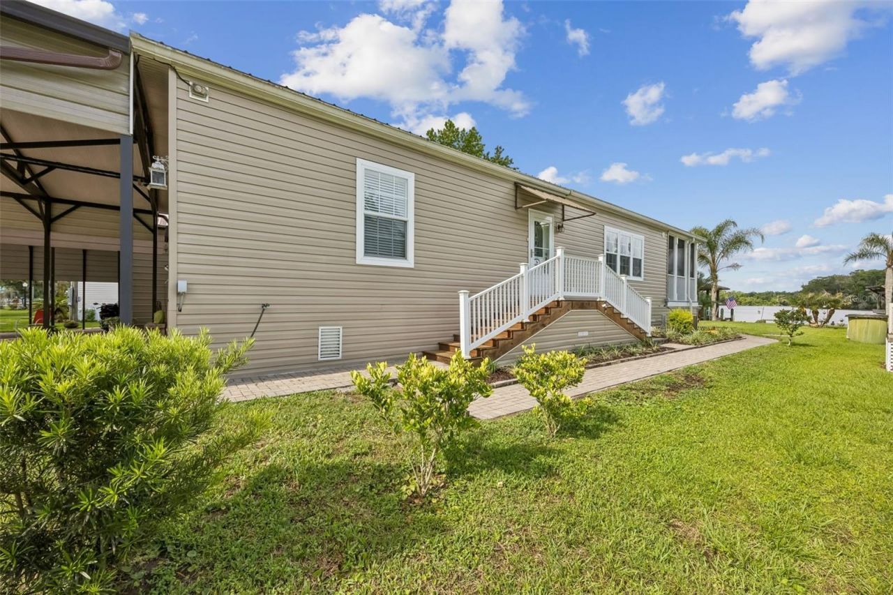 329 Paradise Circle , Satsuma, FL 32189 Photo