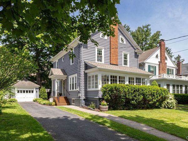 608 Charmouth Drive , Syracuse, NY 13207