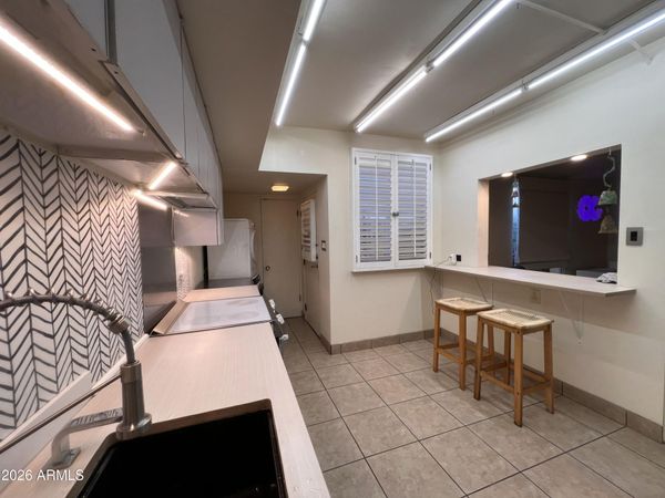 6926 E 3RD Street, Scottsdale, AZ 85251
