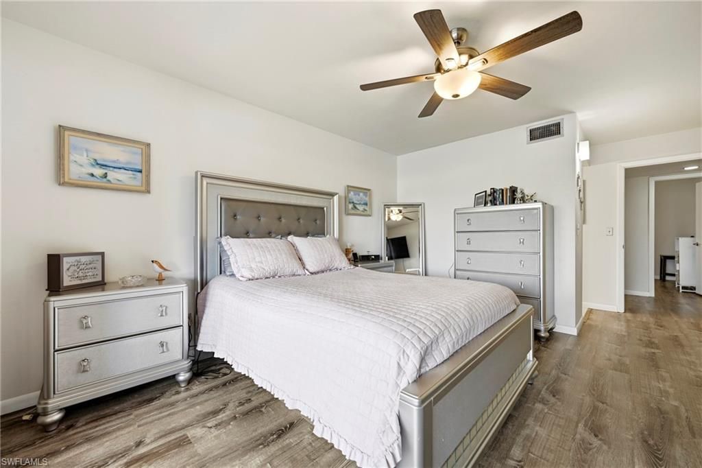5830 Trailwinds Dr, Unit 824, Fort Myers, FL 33907 Photo