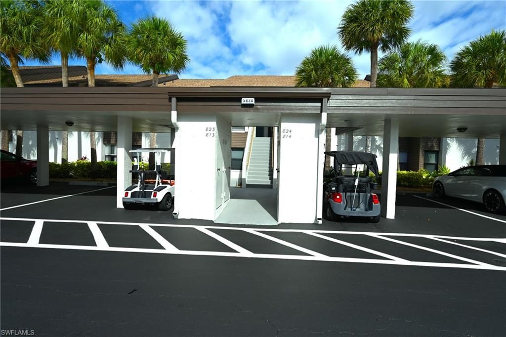 5830 Trailwinds Dr, Unit 824, Fort Myers, FL 33907 Photo