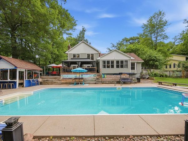 9439 Jewel Lane Court N, Forest Lake, MN 55025
