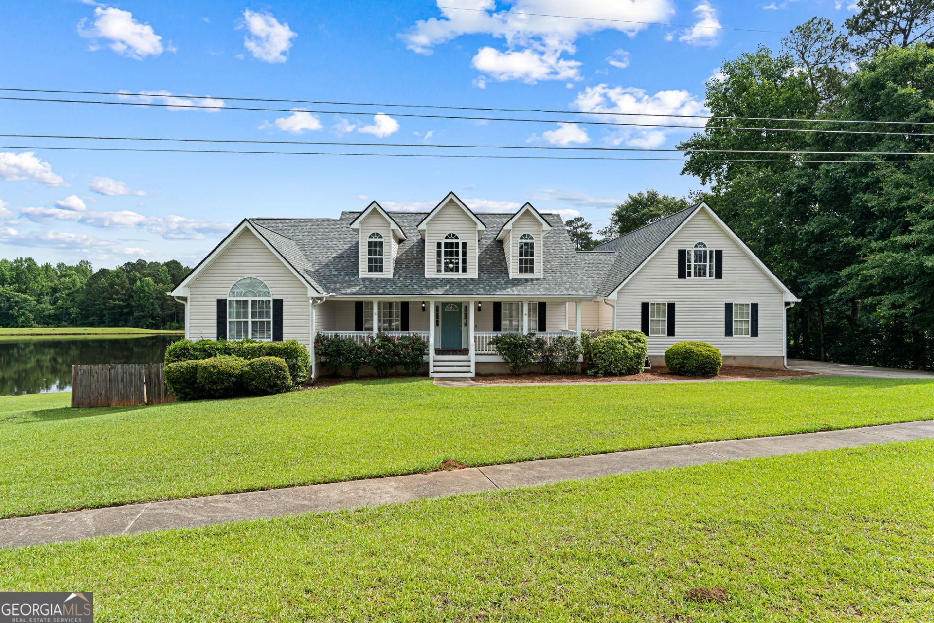 370 Twin Lakes Drive, Gray, GA 31032 Main Photo