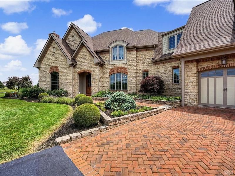 3051 E Spring Valley Paintersville Road, Xenia, OH 45385 Photo 2