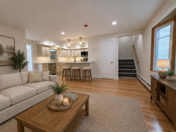 6 Griffin Avenue, Unit A, Londonderry, NH 03053