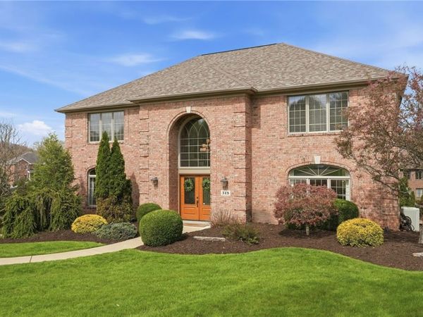 315 Fox Run Dr , Venetia, PA 15367