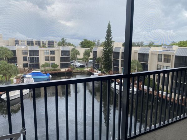 9 Royal Palm Way, Unit 403, Boca Raton, FL 33432