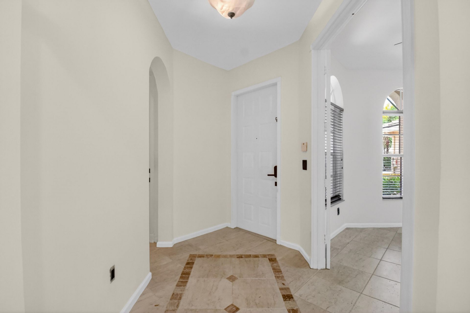6421 Bella Circle, Unit 303, Boynton Beach, FL 33437 Photo