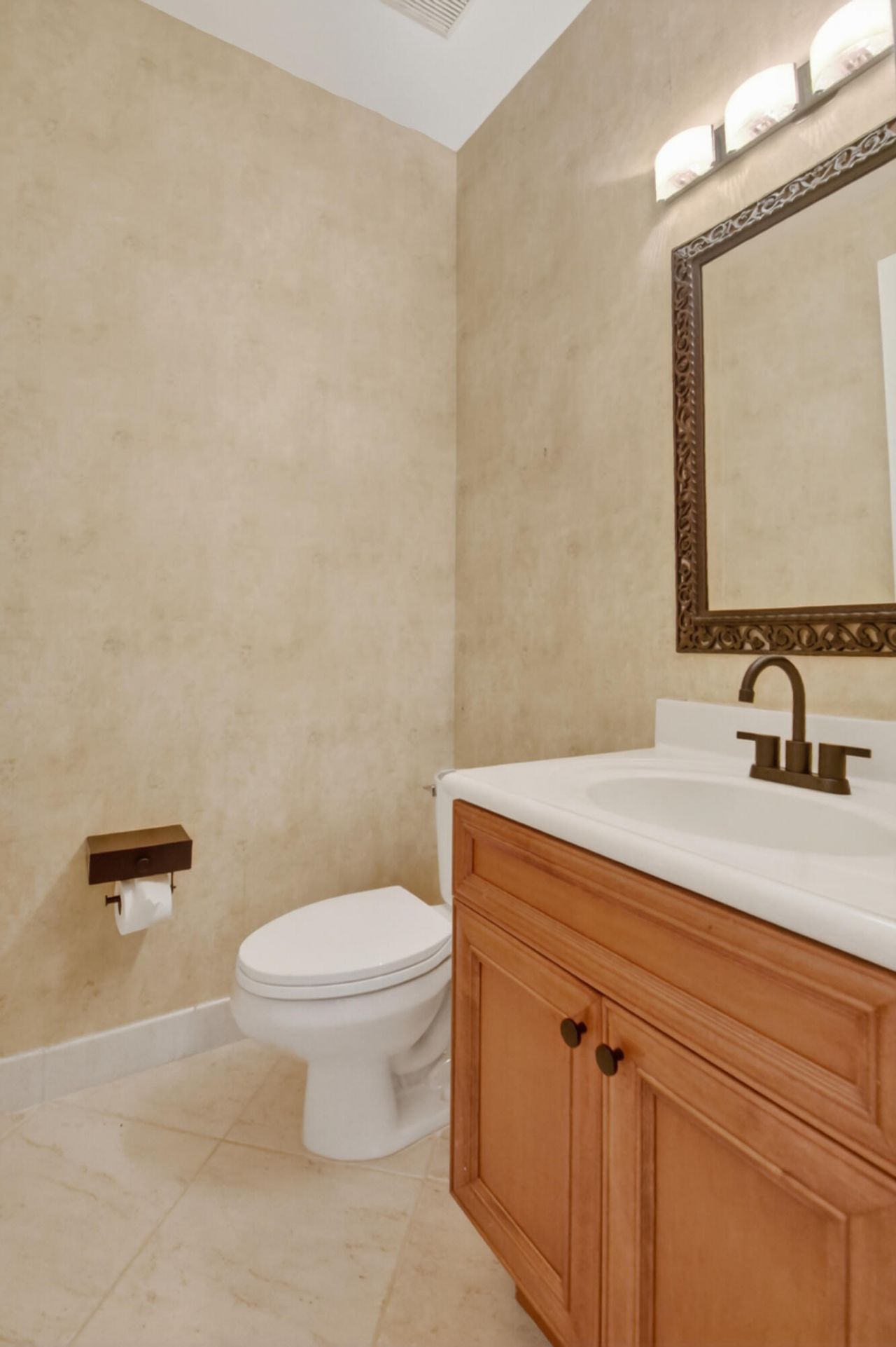 6421 Bella Circle, Unit 303, Boynton Beach, FL 33437 Photo