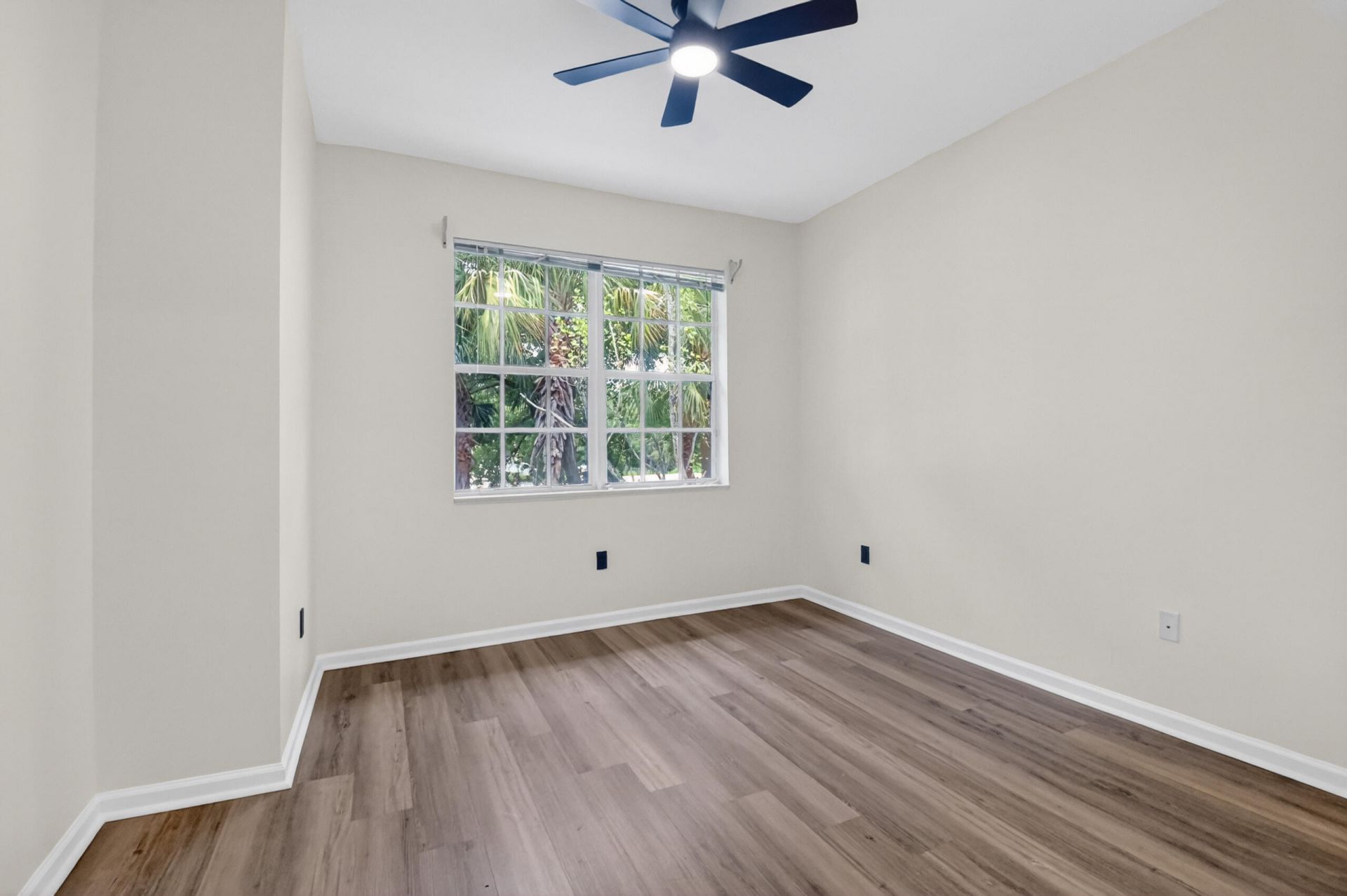 6421 Bella Circle, Unit 303, Boynton Beach, FL 33437 Photo