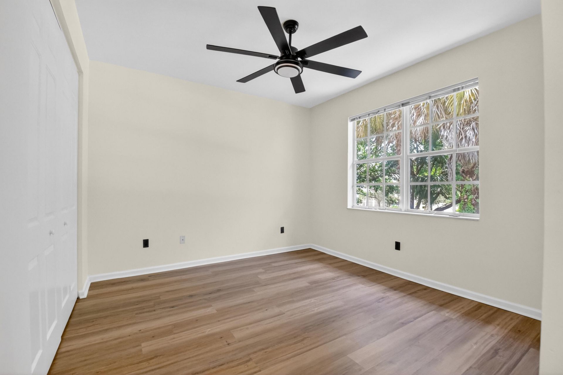6421 Bella Circle, Unit 303, Boynton Beach, FL 33437 Photo