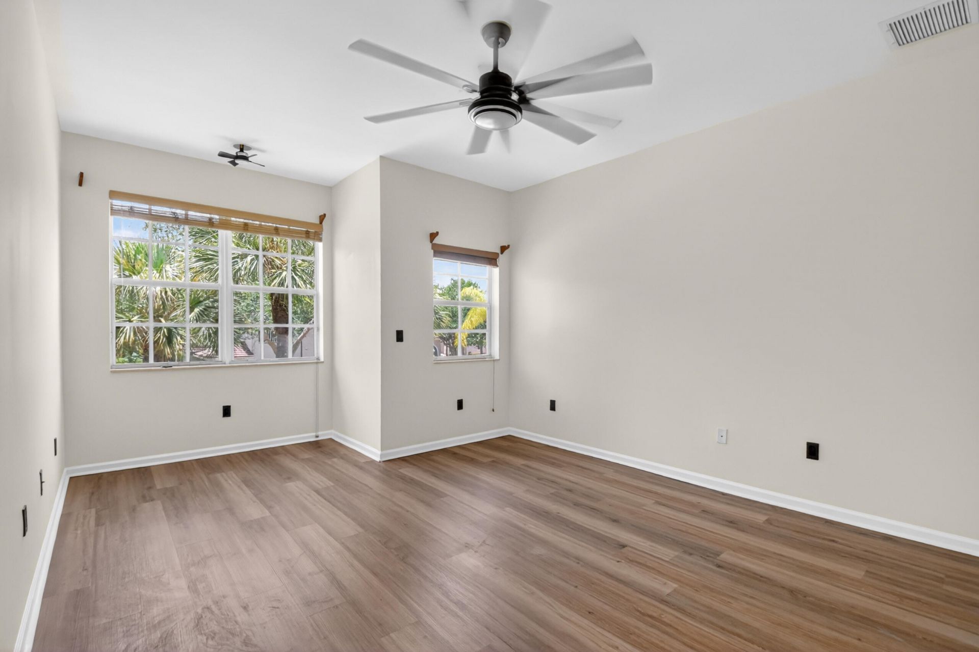 6421 Bella Circle, Unit 303, Boynton Beach, FL 33437 Photo