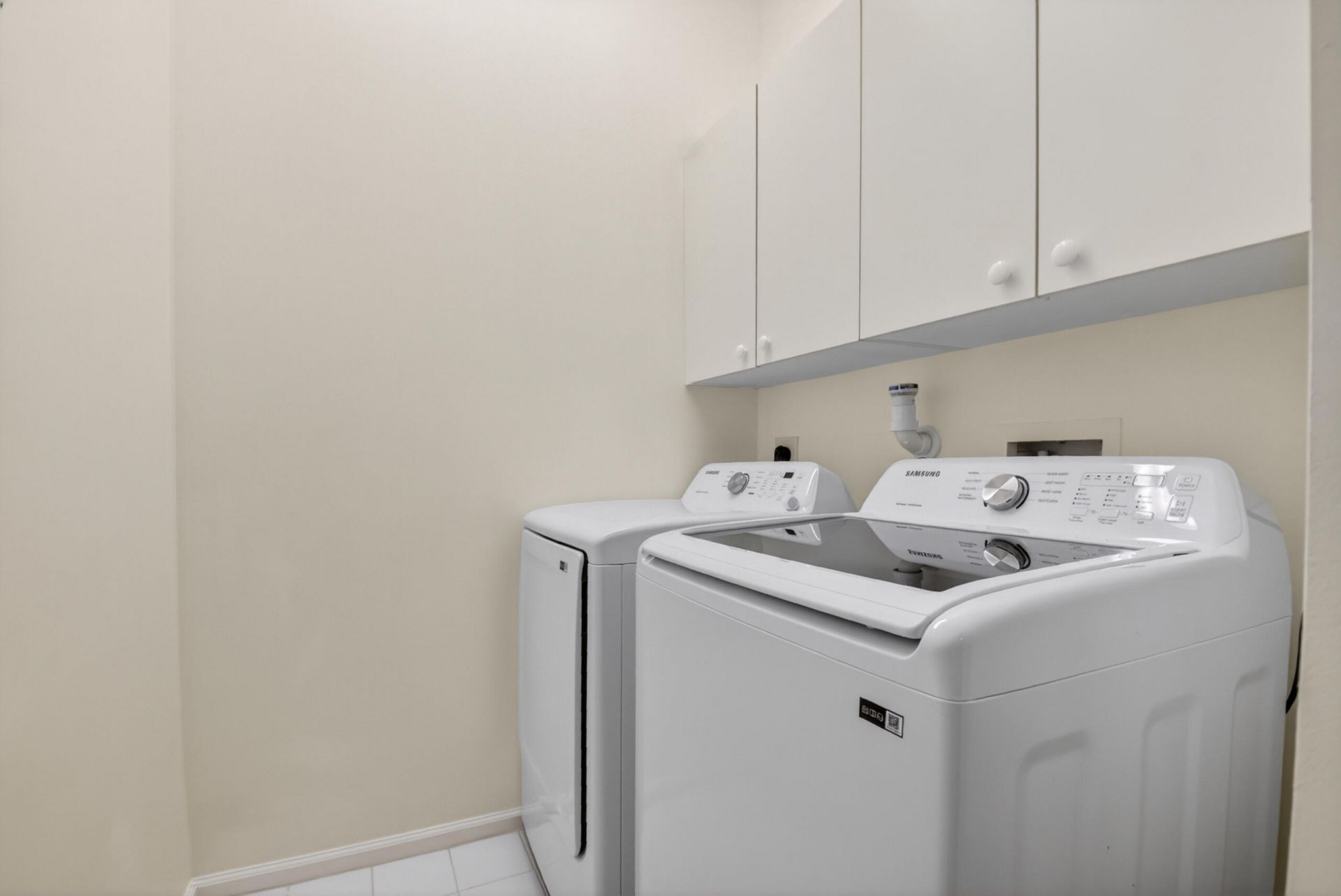 6421 Bella Circle, Unit 303, Boynton Beach, FL 33437 Photo