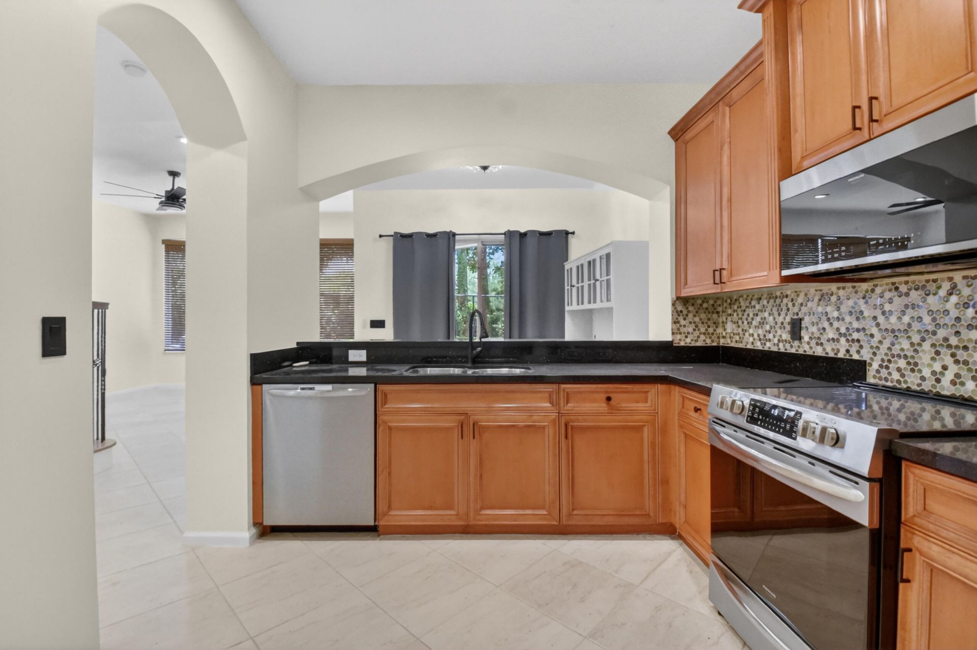 6421 Bella Circle, Unit 303, Boynton Beach, FL 33437 Photo