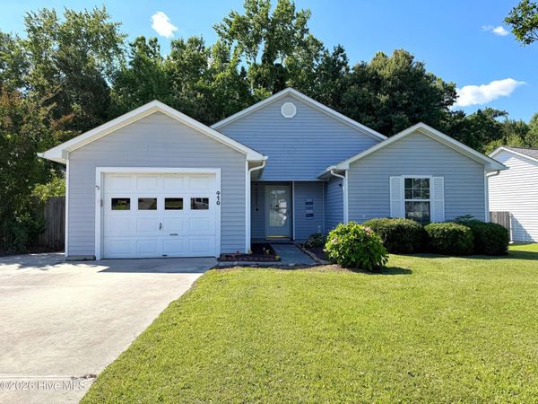 410 S Holly Lane , Swansboro, NC 28584