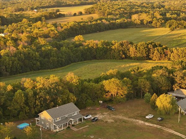 1211 E Dade 132 , Walnut Grove, MO 65770