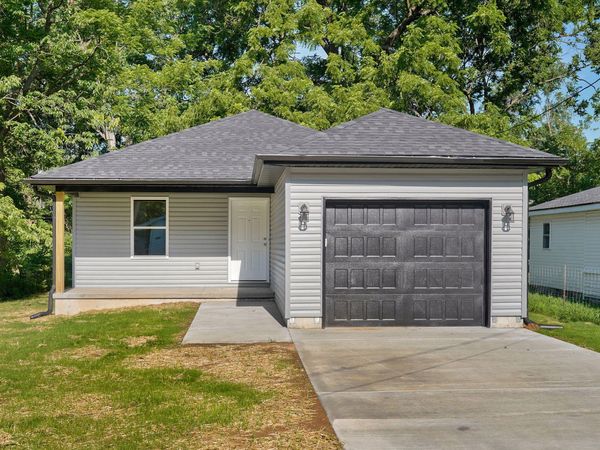1815 N Tyler Avenue , Springfield, MO 65802