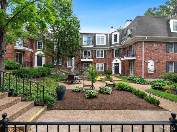 115 E Bodley Avenue , Unit A3, Kirkwood, MO 63122