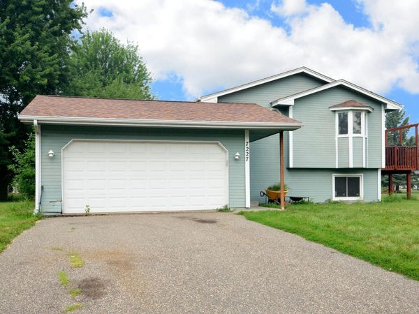 7227 Peterson Trail, Hugo, MN 55038