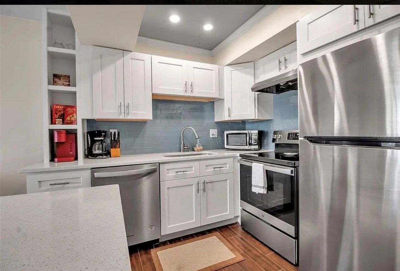 5420 Swift Road, Unit 38, Sarasota, FL 34231 Photo