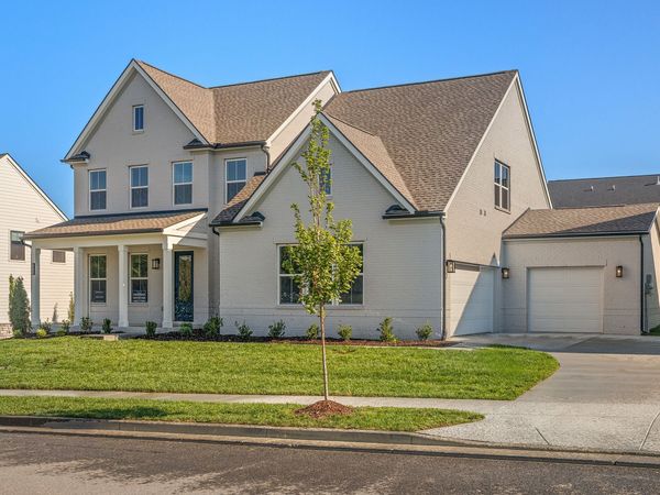 460 Tomlinson Pointe Dr, Mount Juliet, TN 37122