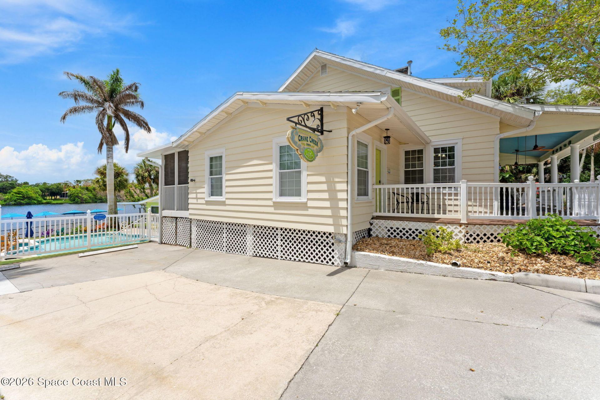 907 E Melbourne Avenue , Melbourne, FL 32901 Photo