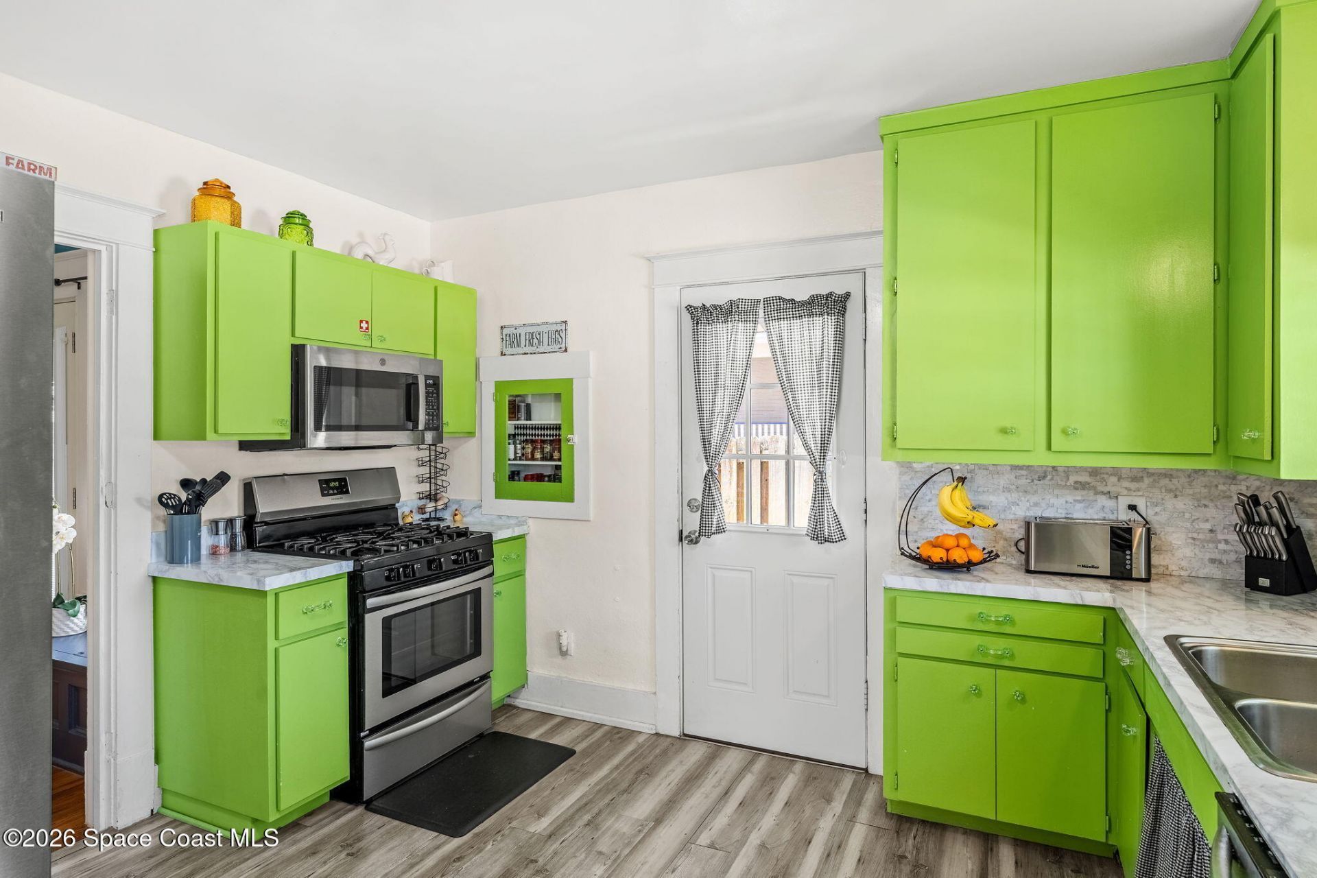 907 E Melbourne Avenue , Melbourne, FL 32901 Photo