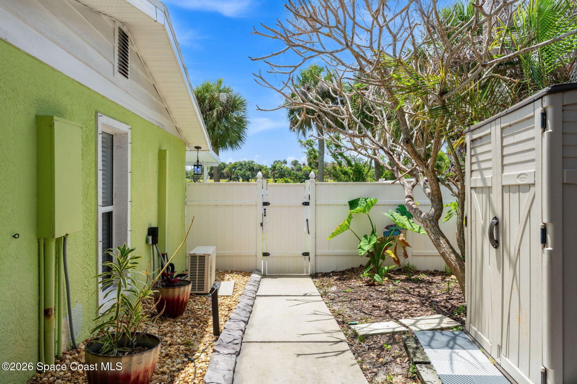 907 E Melbourne Avenue , Melbourne, FL 32901 Photo