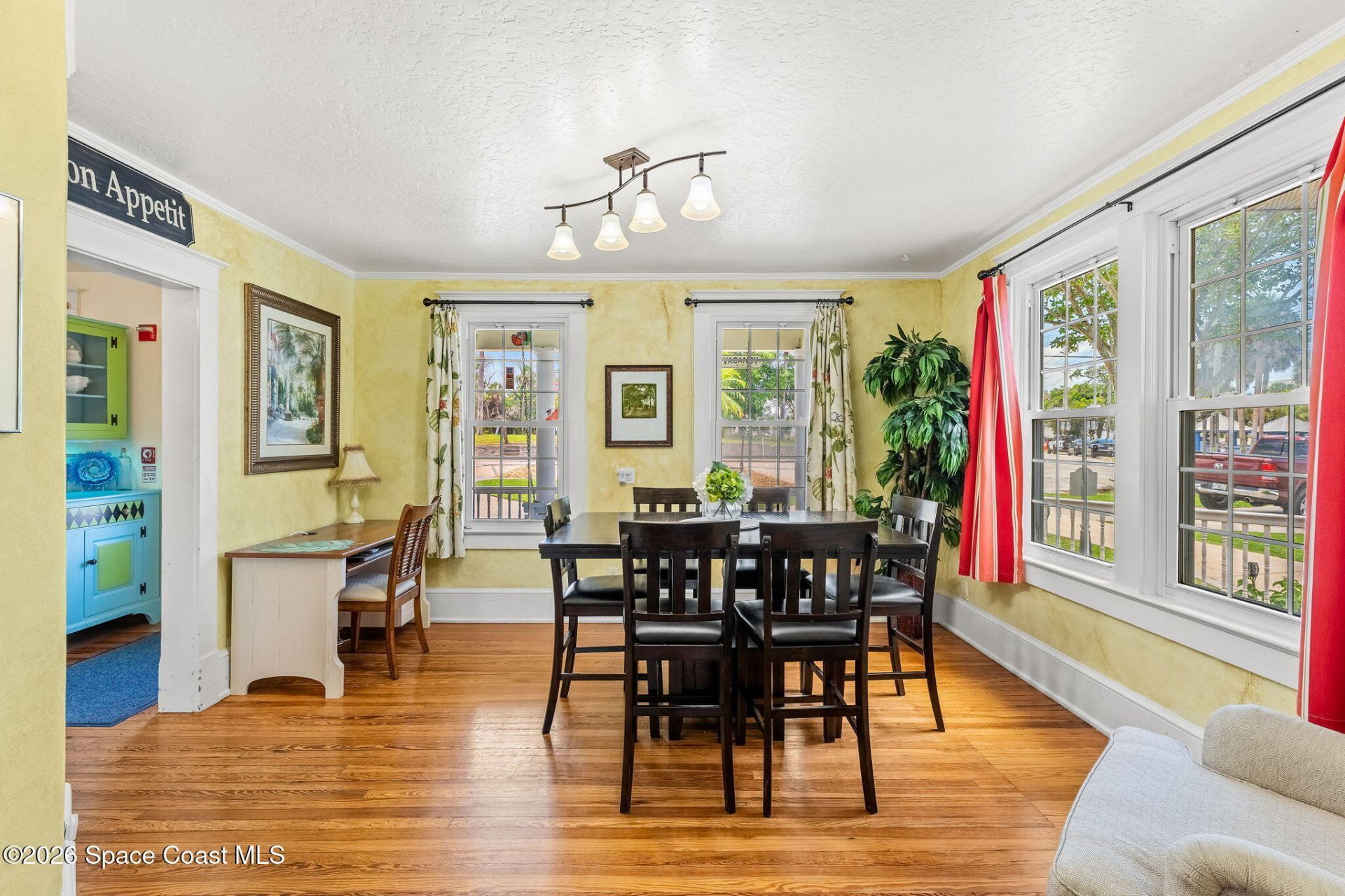 907 E Melbourne Avenue , Melbourne, FL 32901 Photo