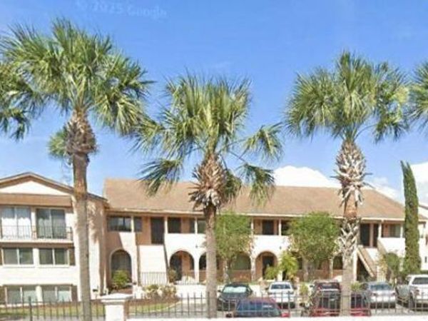 5375 ORTEGA FARMS Boulevard, Unit 805, Jacksonville, FL 32210