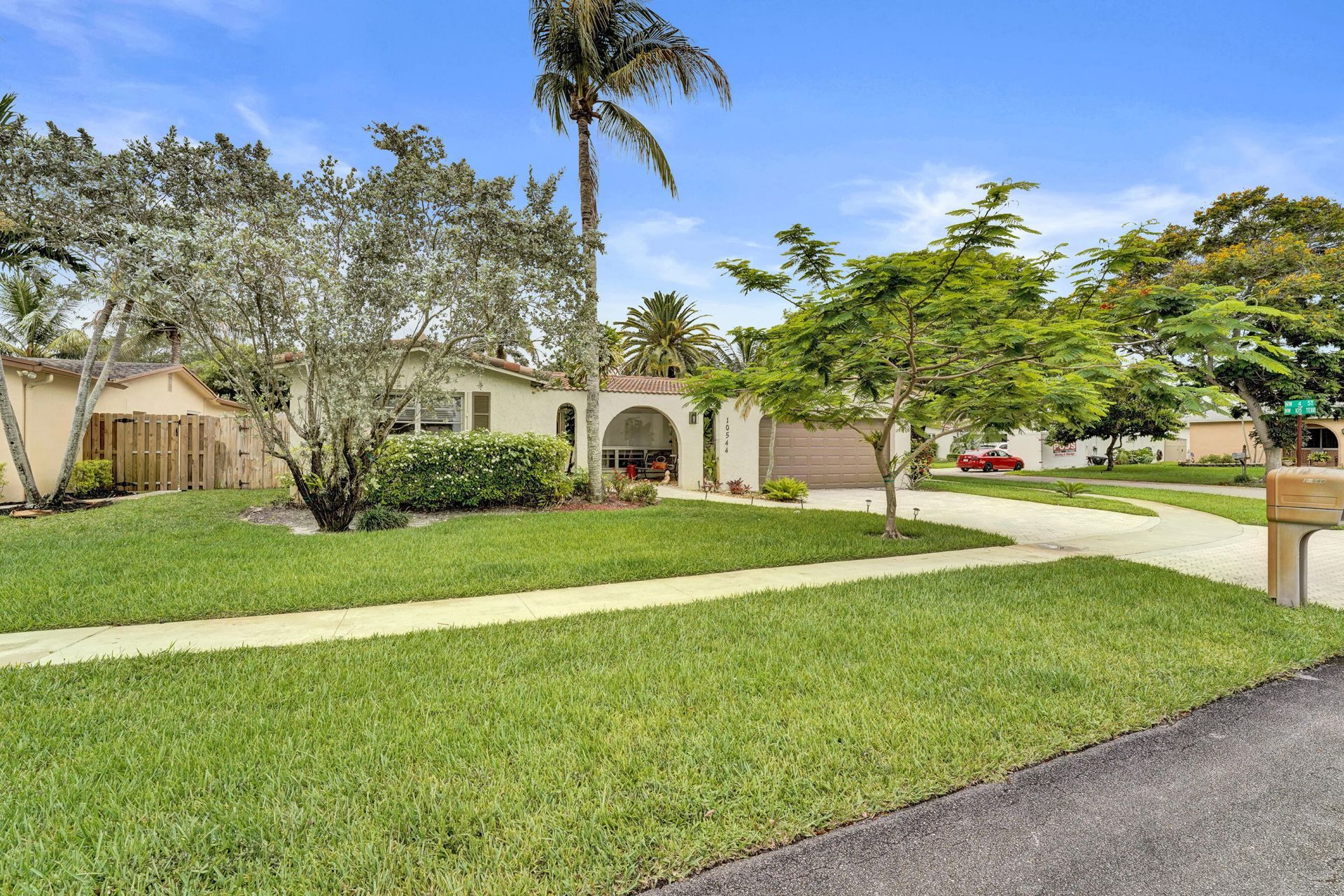 10544 NW 4th Street, Plantation, FL 33324 Photo