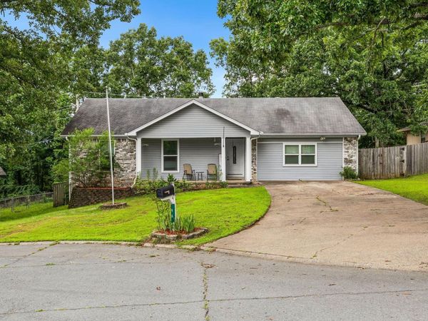96 Creekwood Drive, Jacksonville, AR 72076