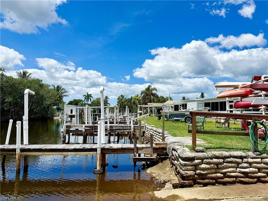 133 Redwood Ln, Naples, FL 34114 Photo