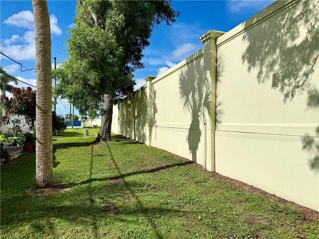 133 Redwood Ln, Naples, FL 34114 Photo