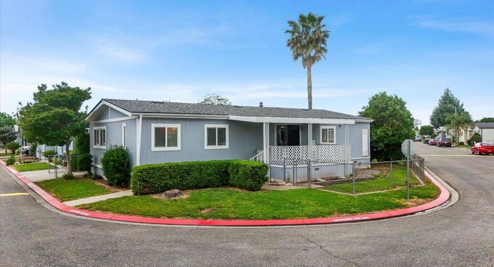 5901 Newbrook Cir #117, Riverbank, CA 95367 Photo