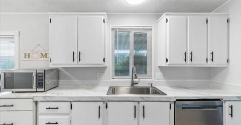 5901 Newbrook Cir #117, Riverbank, CA 95367 Photo