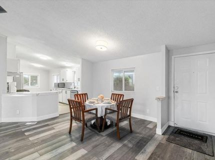 5901 Newbrook Cir #117, Riverbank, CA 95367 Photo
