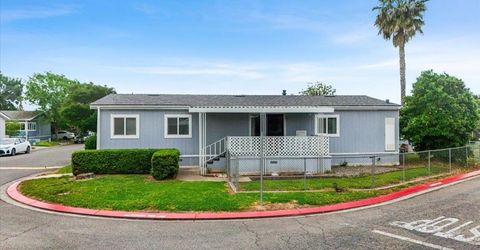 5901 Newbrook Cir #117, Riverbank, CA 95367 Photo